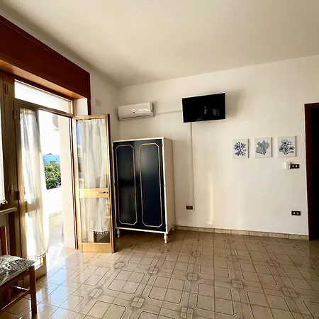 Guest house Maestrale Torre Suda