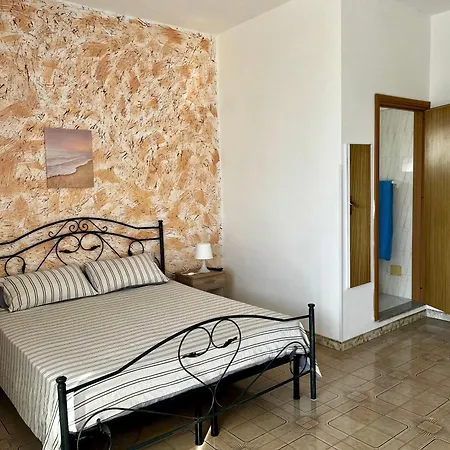 Maestrale Guest house Torre Suda