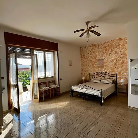 Maestrale Guest house Torre Suda