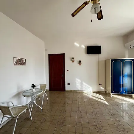 Maestrale Guest house Torre Suda